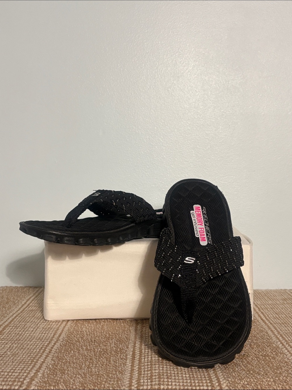 Women’s Skechers EZ Flex Cool Beach Weave Flip-Flops; Metallic Woven Straps - Picture 3 of 14